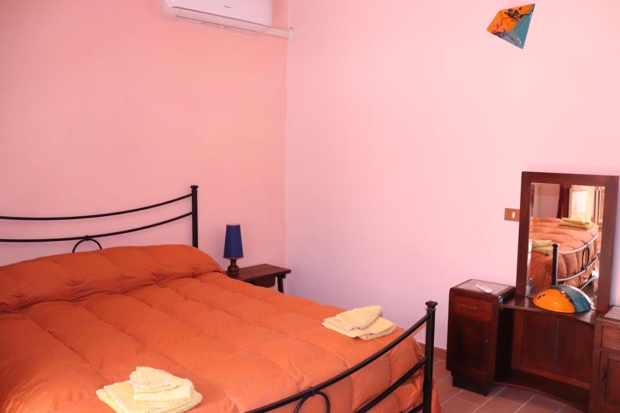 B&B Casale Roshlee Gualdo Cattaneo Ngoại thất bức ảnh