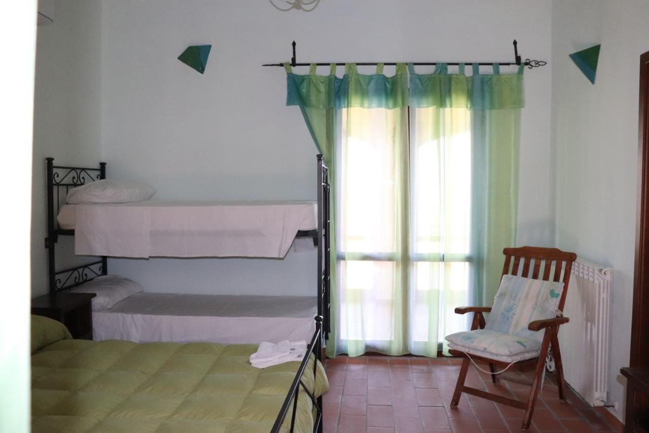 B&B Casale Roshlee Gualdo Cattaneo Ngoại thất bức ảnh