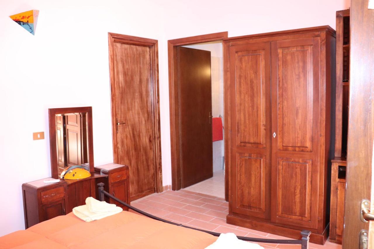 B&B Casale Roshlee Gualdo Cattaneo Ngoại thất bức ảnh